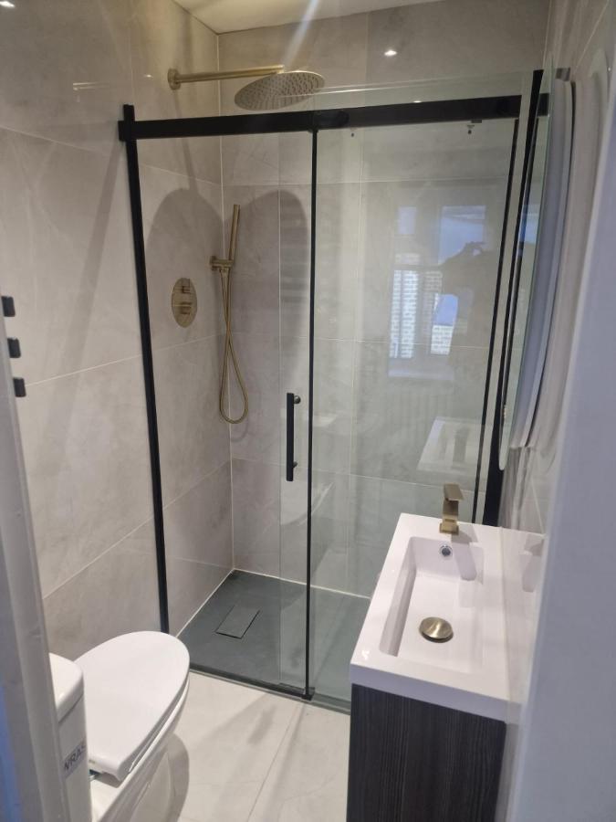 Collier'S Wood En-Suite Apartments London Exterior foto